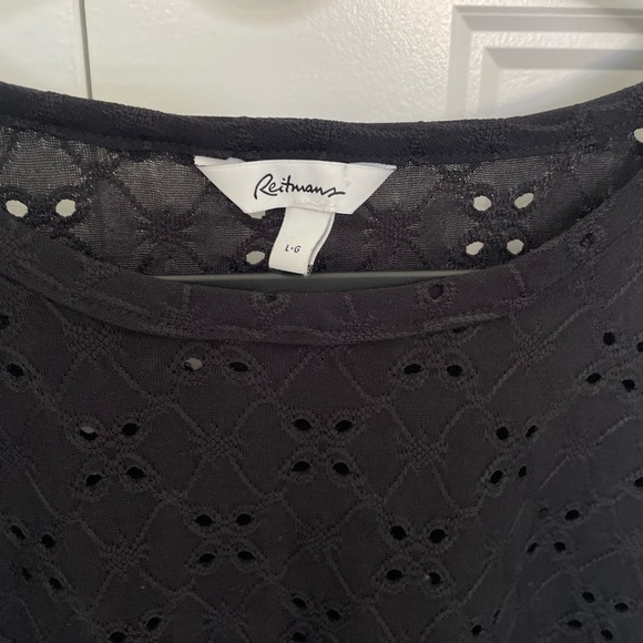 (3 for $24❣️) Reitmans Black Eyelet Top - Picture 4 of 9